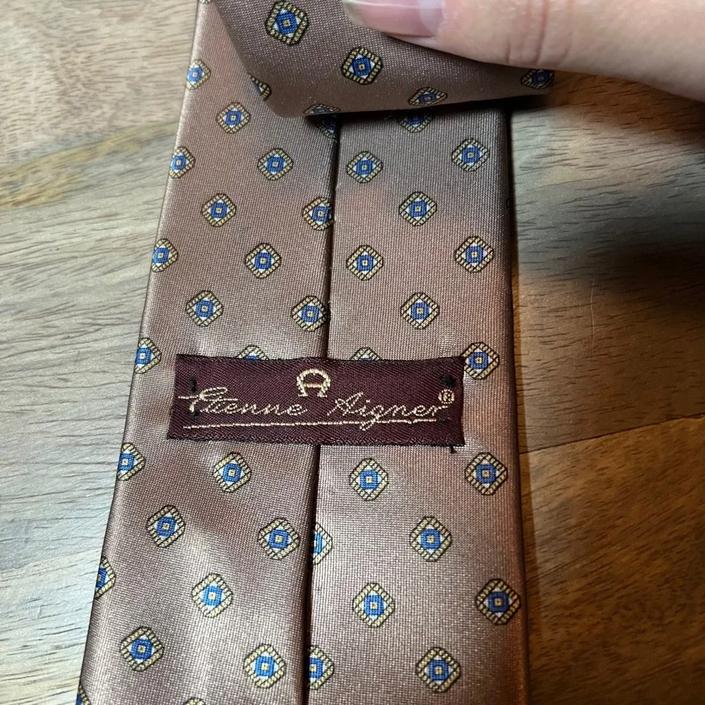 Etienne Aigner Mens Necktie Geometric Medallion‎ Brown OS